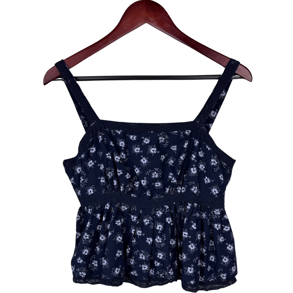 Celebrity‎ Pink Cropped Top Juniors' Crochet-Trim Babydoll Smocked Floral Large